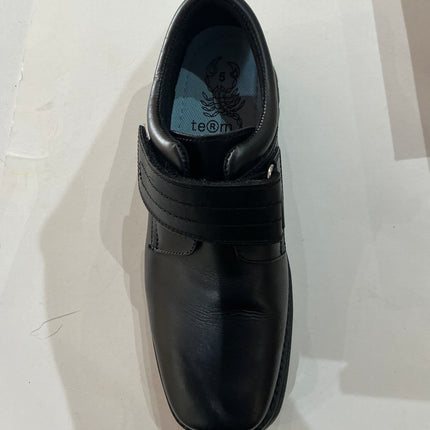 Term boys black shoes