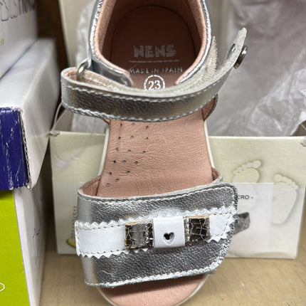 Nens Sandalia Velcro Kids Sandals - Silver/White