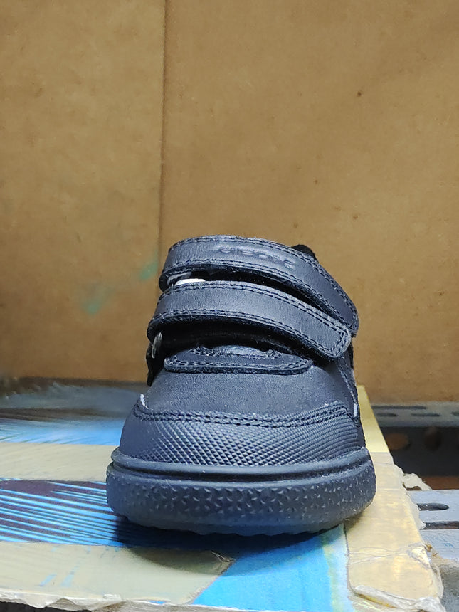 Geox J Poseido B. A Smooth Leather & Waxed Synthetic Boys' Shoes – Black