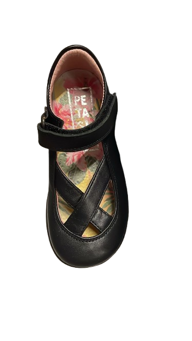 Melania Petasil Girls' Criss Cross Shoes - Black