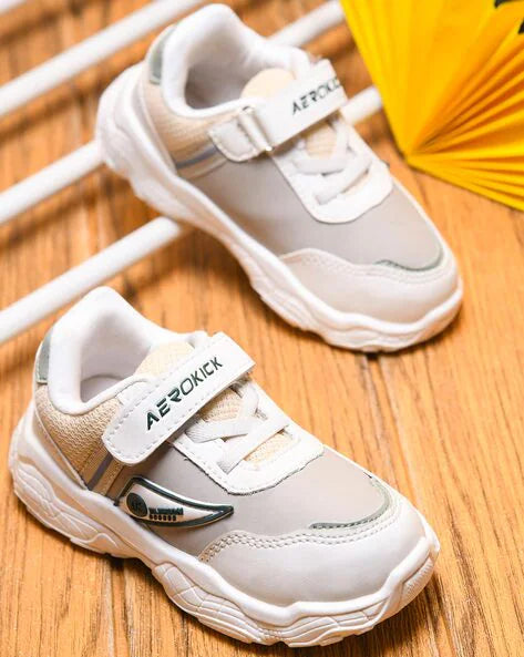 <h1>Big Style for Big & Little Feet</h1>
