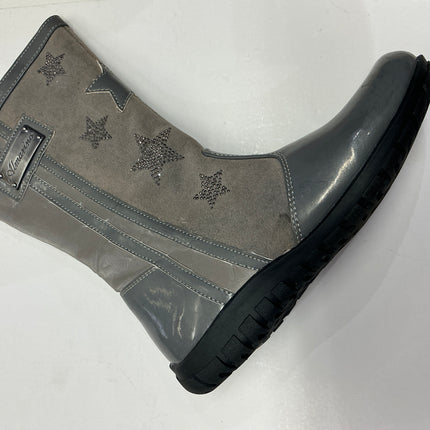 Girls boots