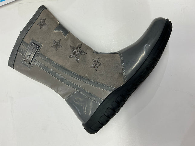 Girls boots