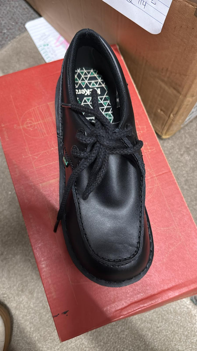 Kickers Trap Leather Youth School Shoes – Black