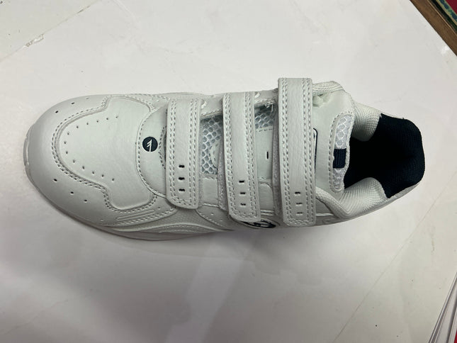 Hi Tec white shoes