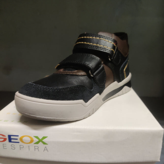 Geox Boys' Perth Geobuck Suede Kids Shoes - Black/Dark Yellow