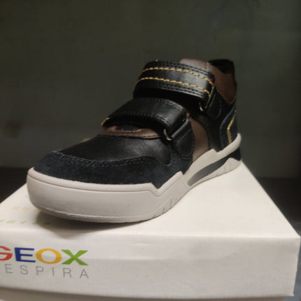 Geox Boys' Perth Geobuck Suede Kids Shoes - Black/Dark Yellow