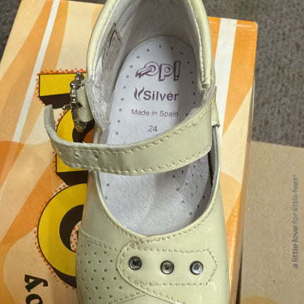 OP Patent Leather Shoes – Beige