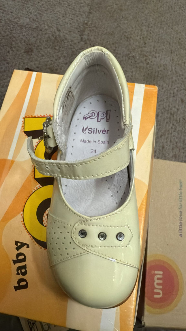 OP Patent Leather Shoes – Beige