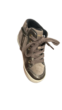 Geox Girls' B Kilwi Suede and Metallic Patent Trainers – Smoke Grey