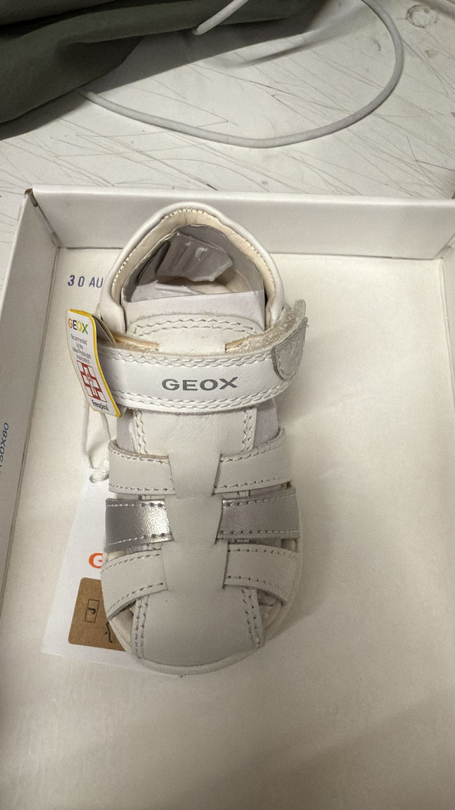 Geox Macchia Girl B Leather and Pearlised Synthetic Trainers – White/Silver