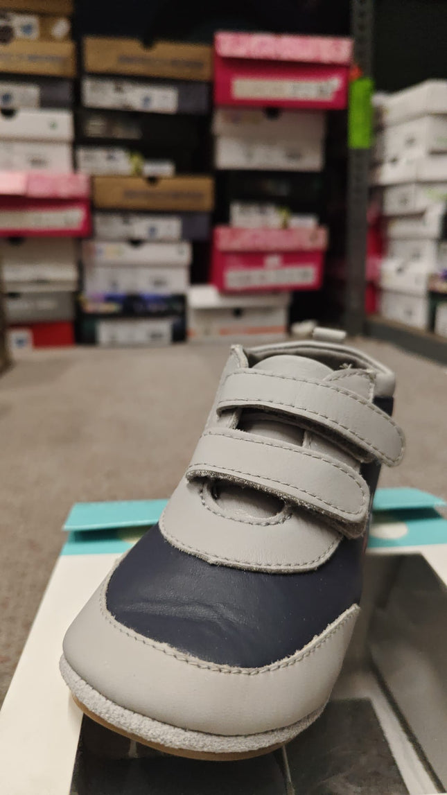Robeez Racy Soft Sole Baby Shoes – Light Grey/Navy