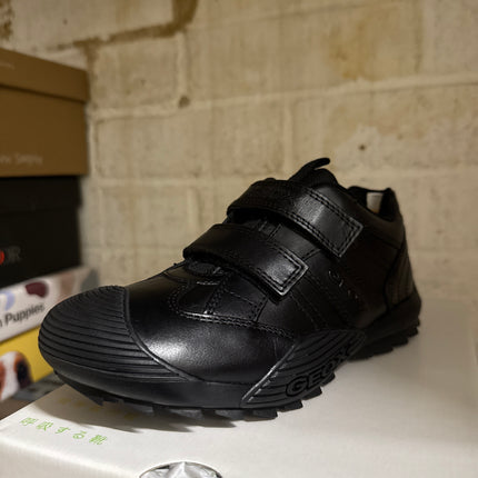 Geox Boys’ J Savage A Leather Shoes – Black