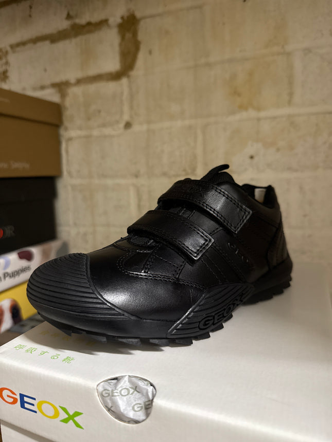 Geox Boys’ J Savage A Leather Shoes – Black